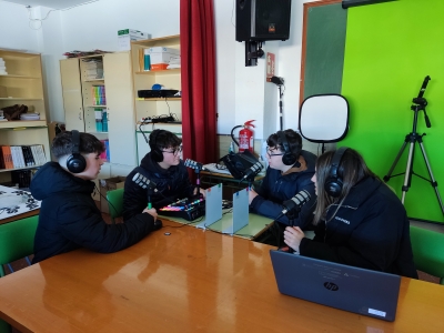 Los alumnos de francés ya usan el podcast en clase